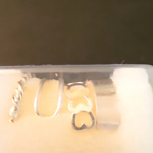 NEW Set of 4 Toe Rings! Silver-tone, Various Designs - Picture 8 of 9